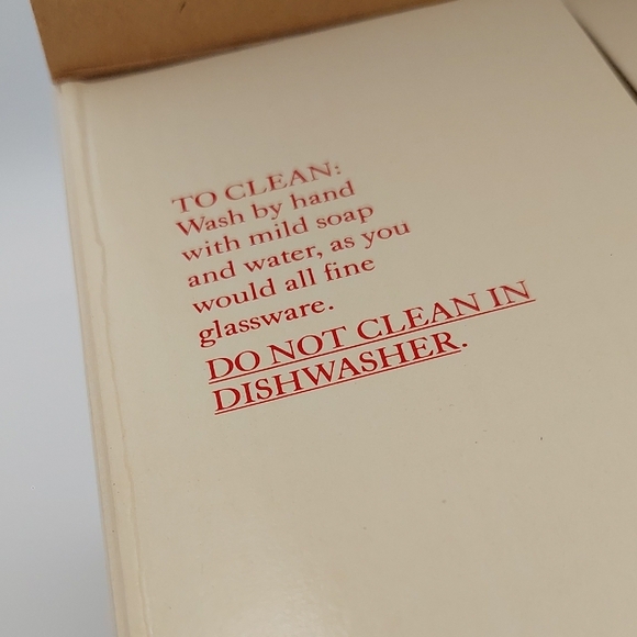 Avon Cape Cod Red Glass Cup & Saucer Set Collection NOS NEW 1990's Original box - Picture 13 of 16